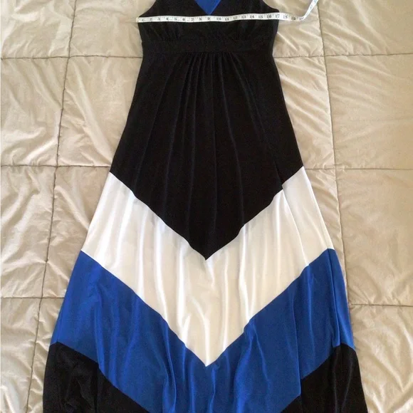 Studio One New York Sleeveless Maxi Dress - Picture 12 of 12